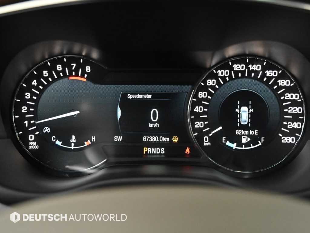 Lincoln MKC - Vista 8