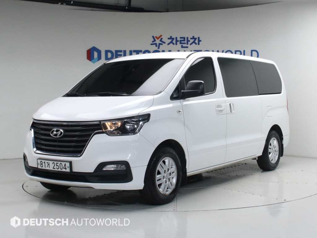 HYUNDAI Starex 2019 Blanco - Importación desde Corea - HF Imports Iquique - Foto 1