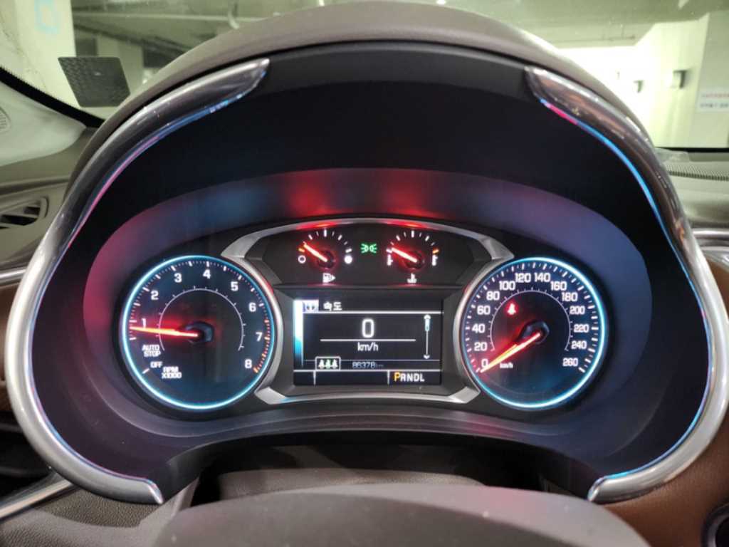 Chevrolet Malibu - Vista 7