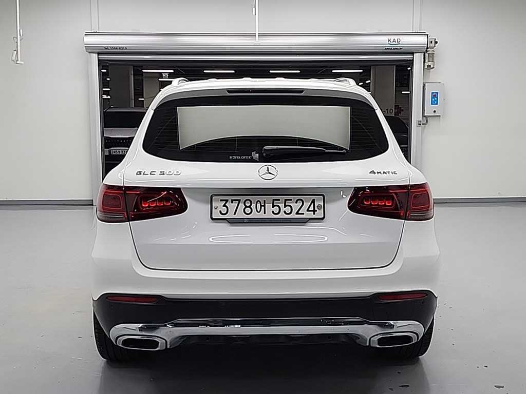 Mercedes Benz GLC Class - Vista 3