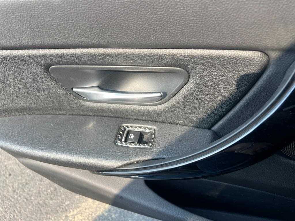 BMW 3 series 2017 Negro - Importación desde Corea - HF Imports Iquique - Foto 15