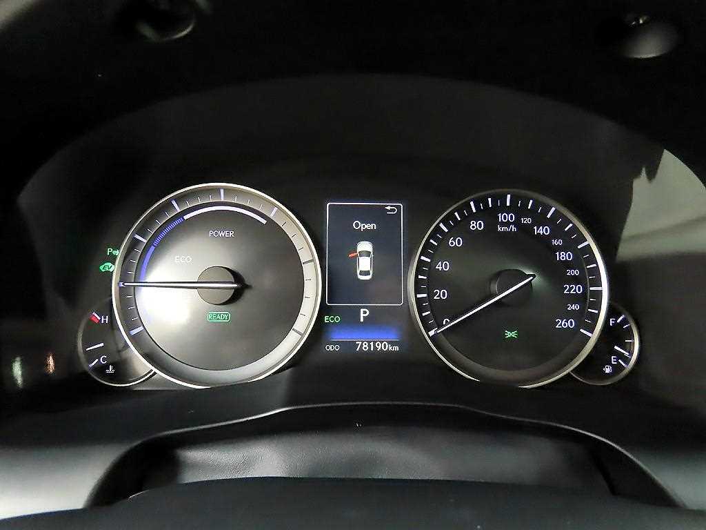 Lexus ES - Vista 8