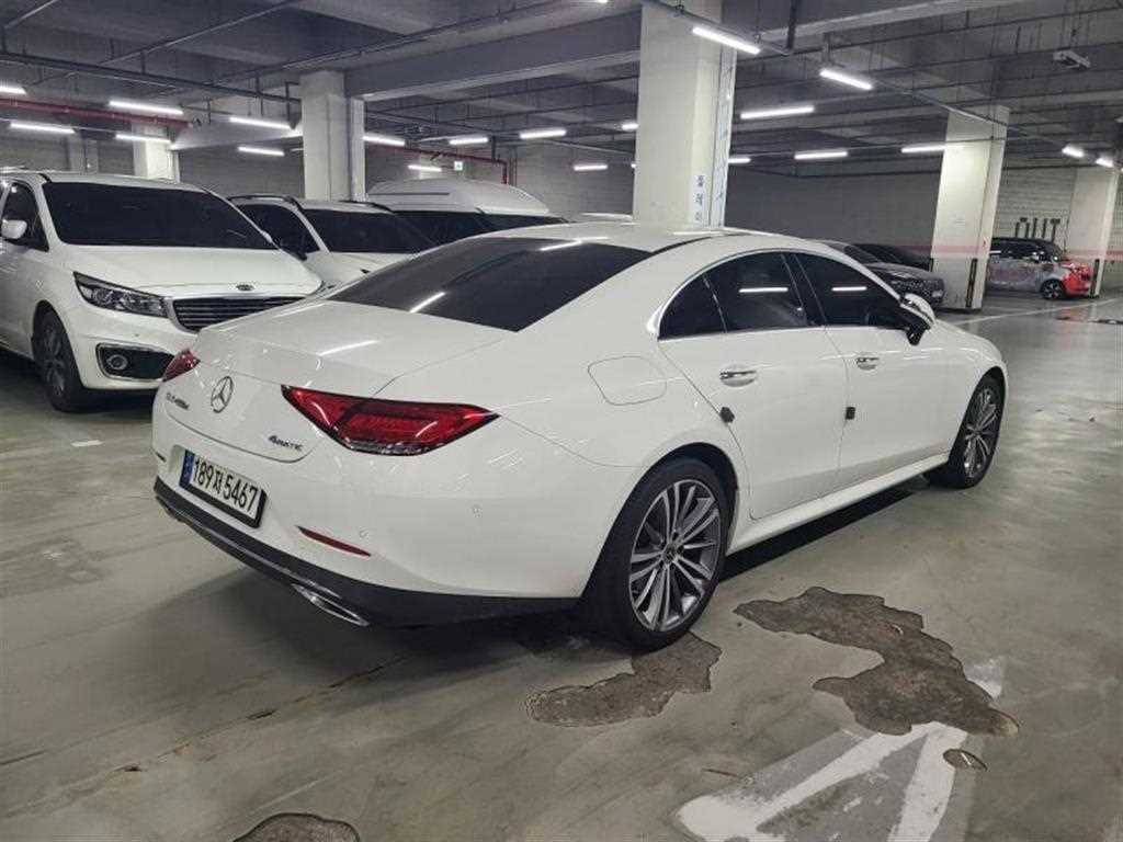 Mercedes Benz CLS Class - Vista 5