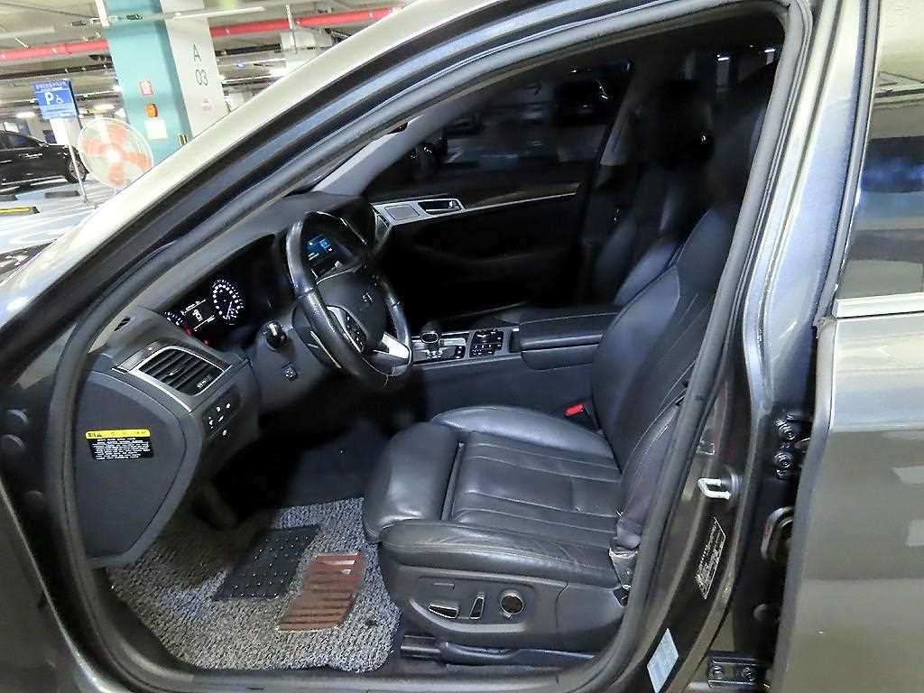 Genesis G80 - Vista 6