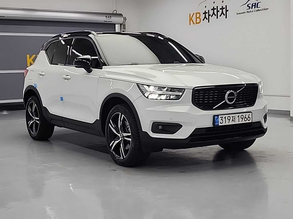 Volvo XC40 - Vista 4