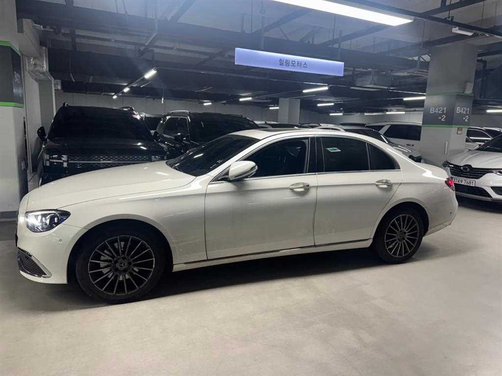 Mercedes Benz E class - Vista 2
