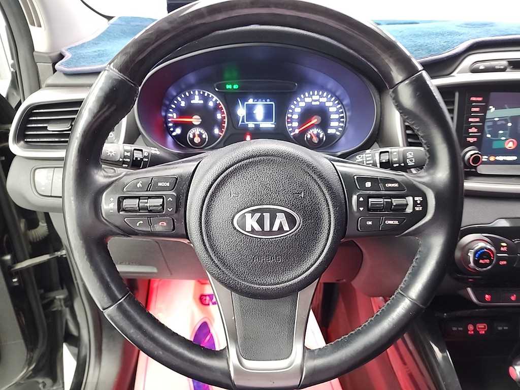 KIA Sorento - Vista 9
