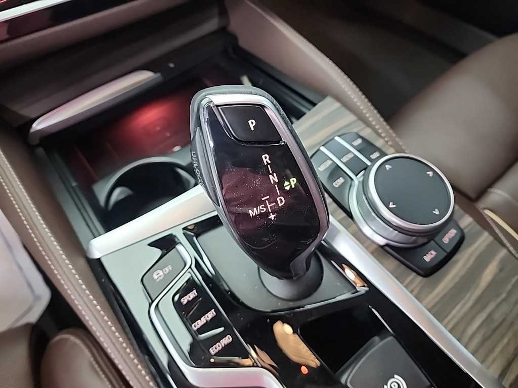 BMW 5 Series - Vista 8