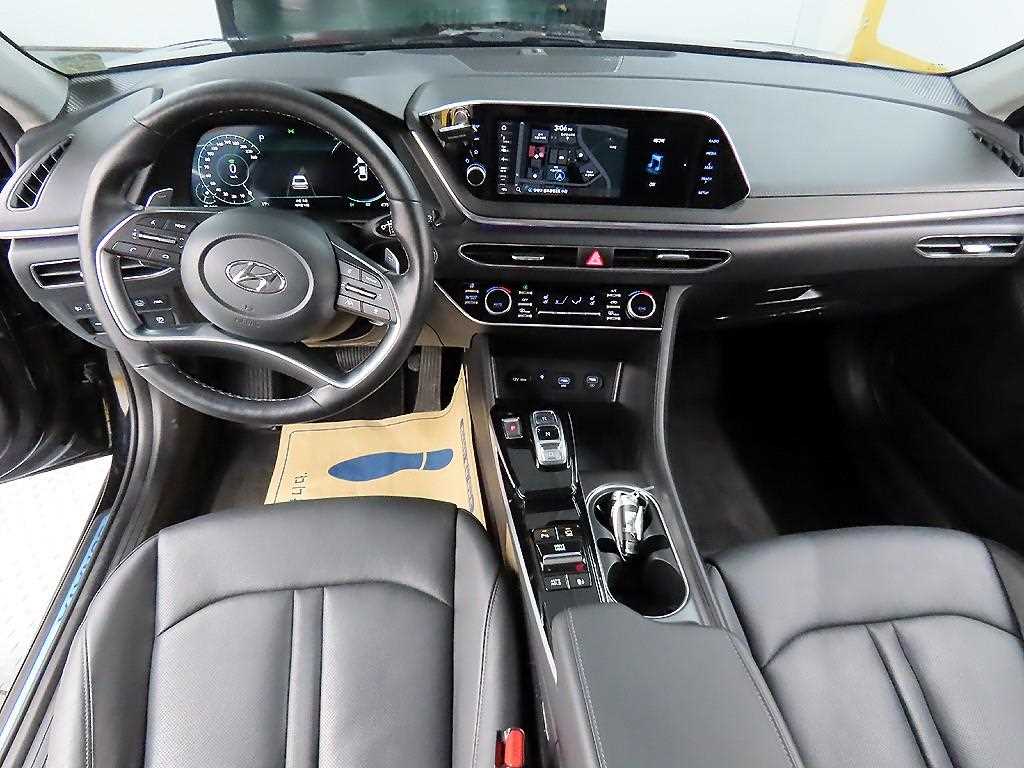 HYUNDAI Sonata - Vista 7