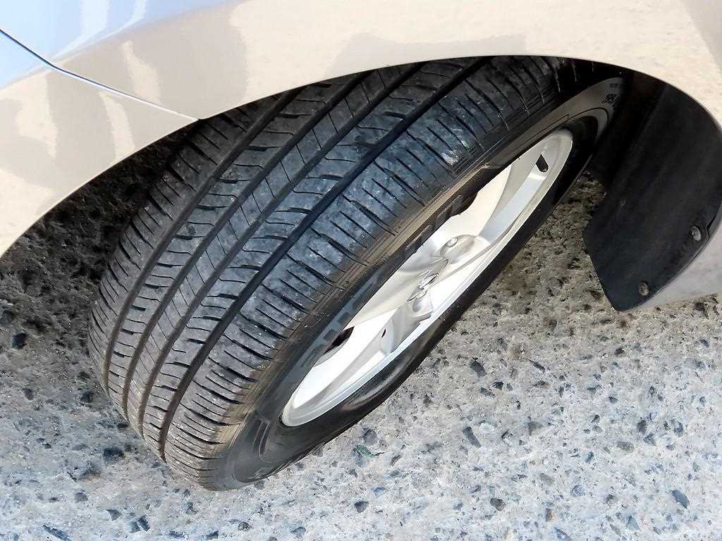 HYUNDAI Avante 2015 Gris - Importación desde Corea - HF Imports Iquique - Foto 20