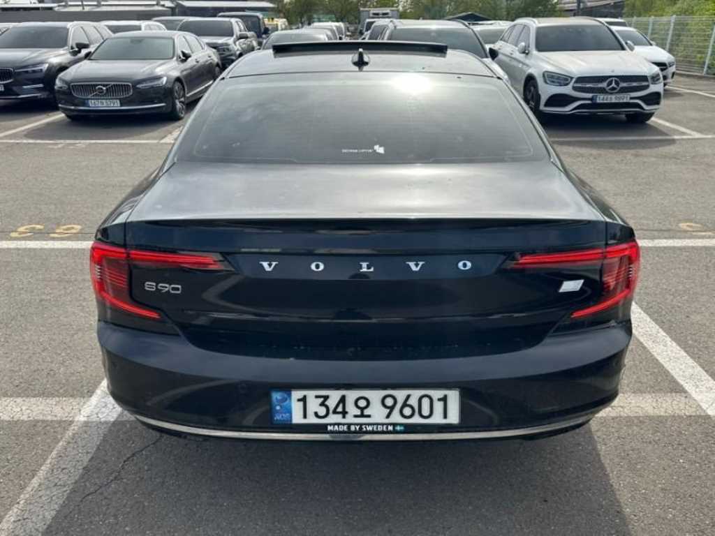 Volvo S90 - Vista 3