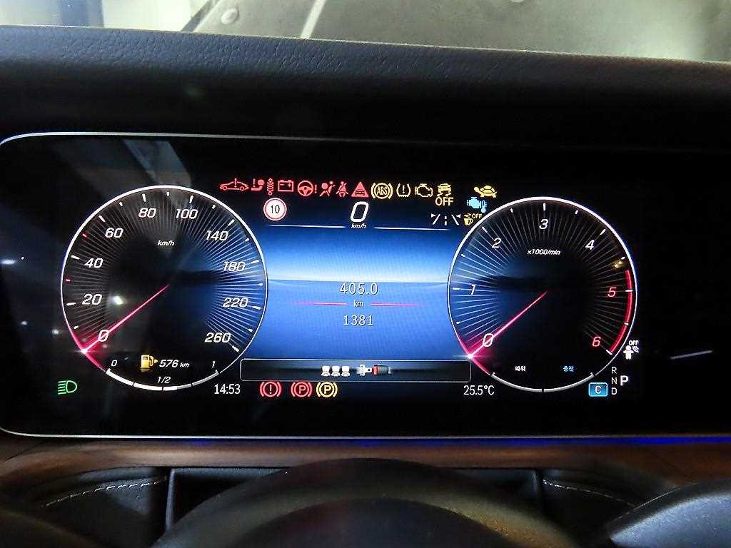 Mercedes Benz G Class (G Wagen) - Vista 9