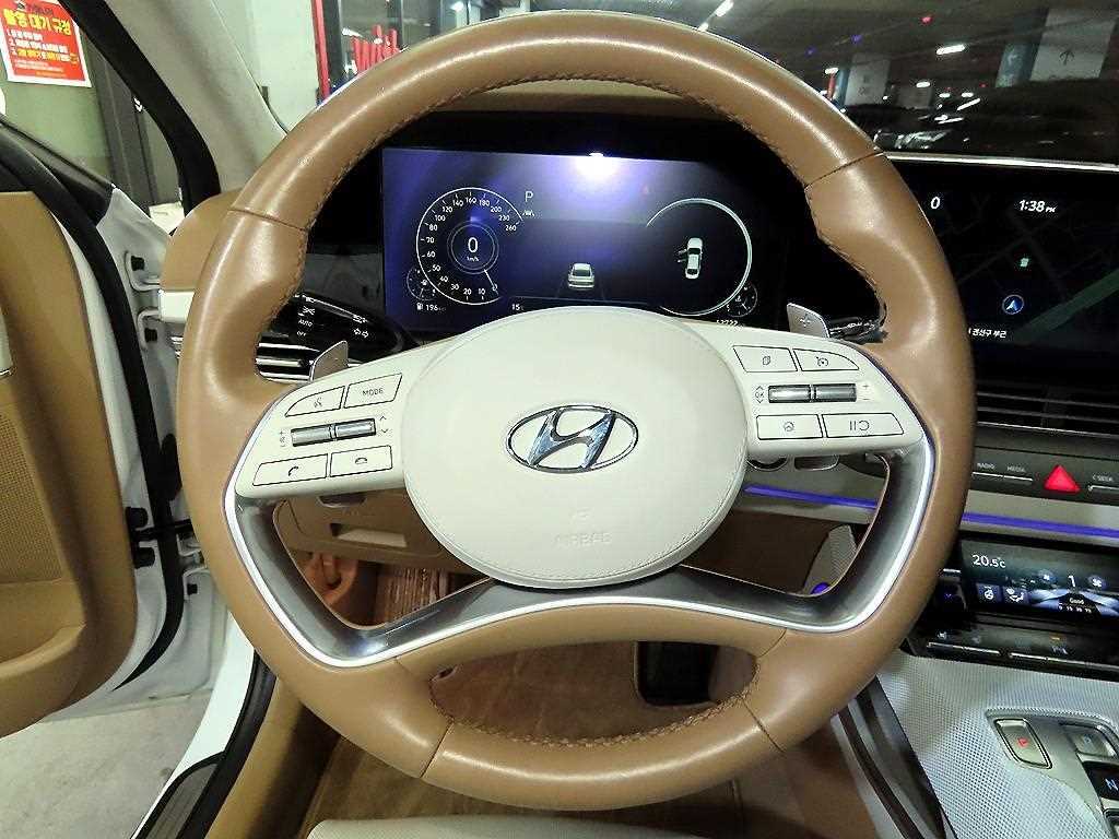 HYUNDAI Grandeur - Vista 9
