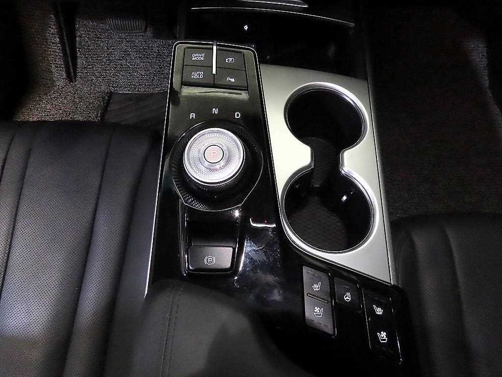 KIA K8 - Vista 12