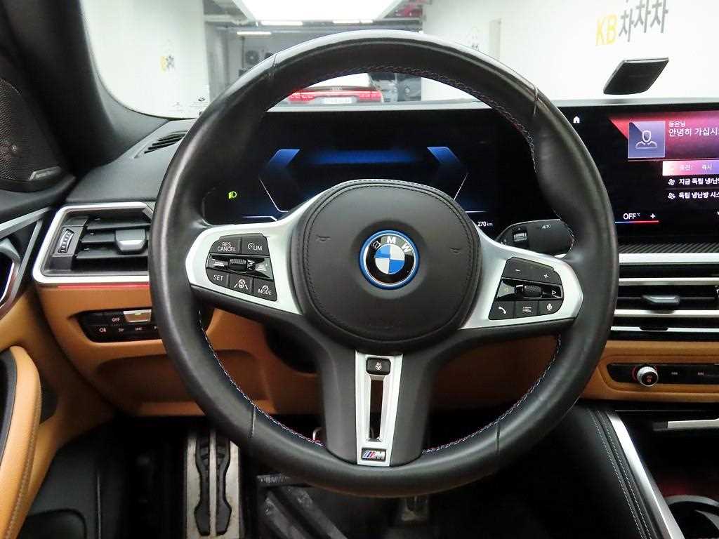 BMW i4 - Vista 8