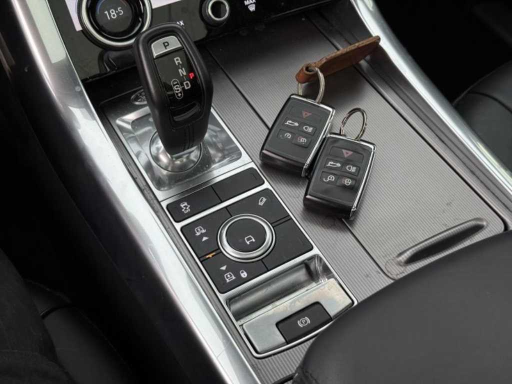 Land Rover Range Rover Sports - Vista 12