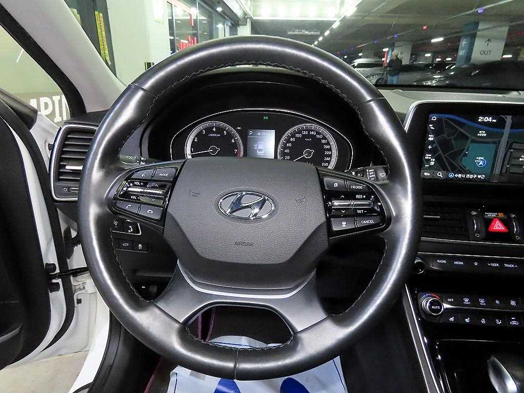 HYUNDAI Grandeur - Vista 8