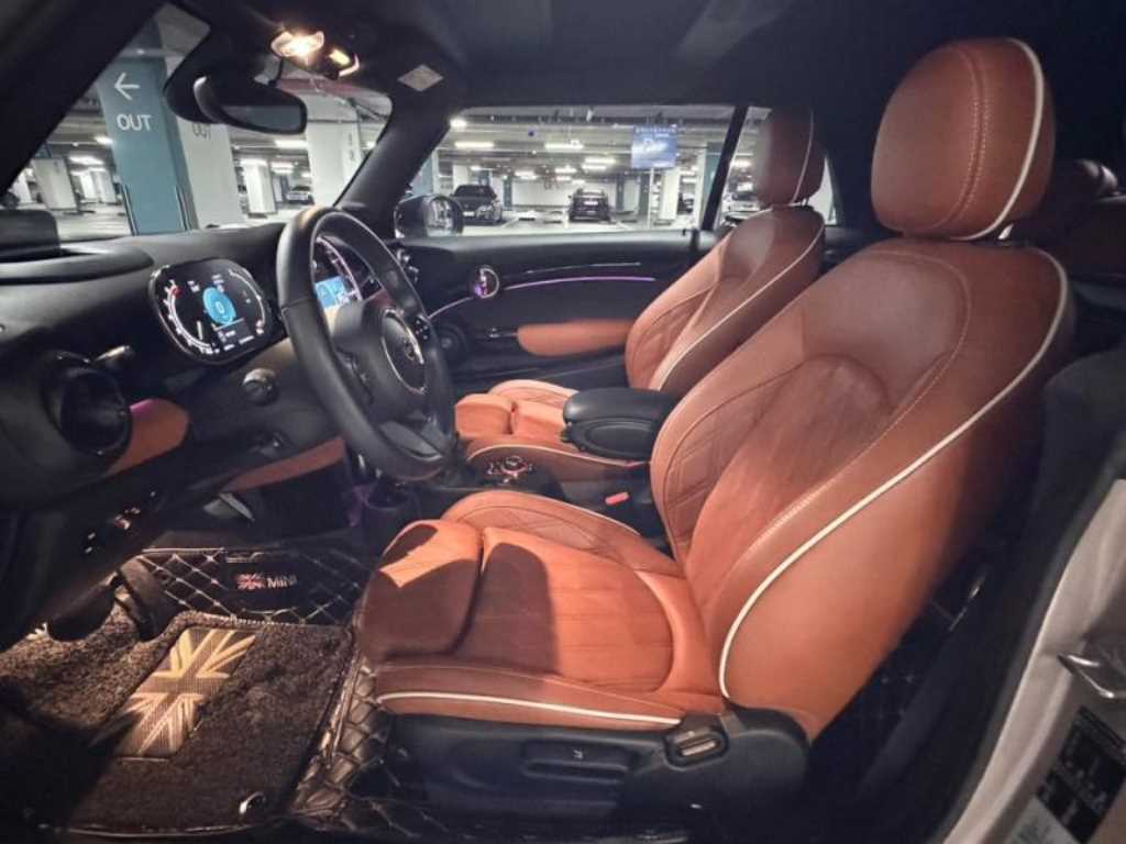Mini Cooper Convertible - Vista 7