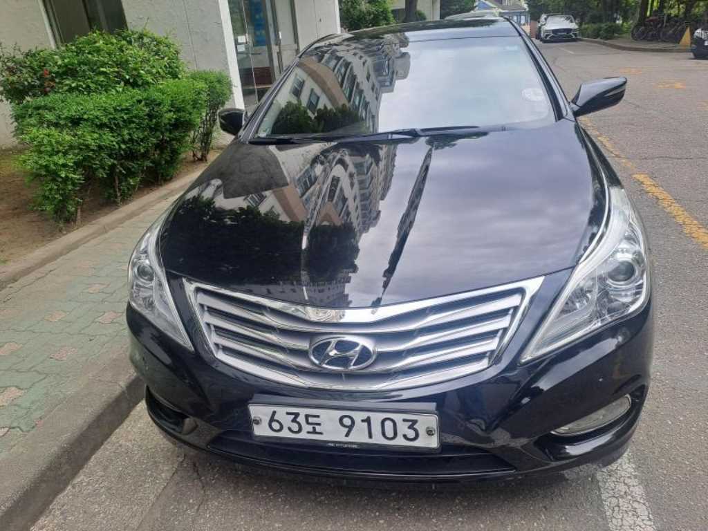 HYUNDAI Grandeur 2012 Negro - Importación desde Corea - HF Imports Iquique - Foto 1
