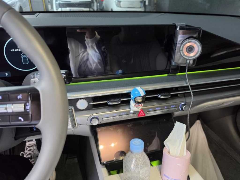 HYUNDAI Grandeur - Vista 11