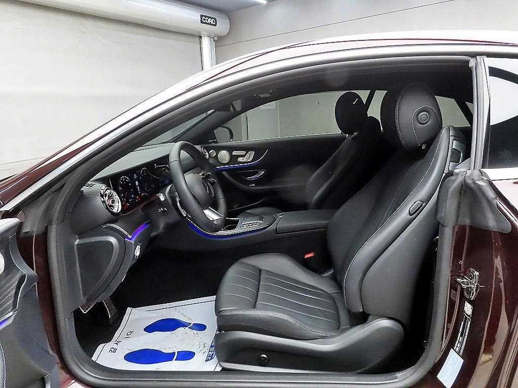 Mercedes Benz E class - Vista 5