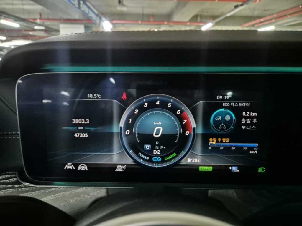 Mercedes Benz CLS Class - Vista 10