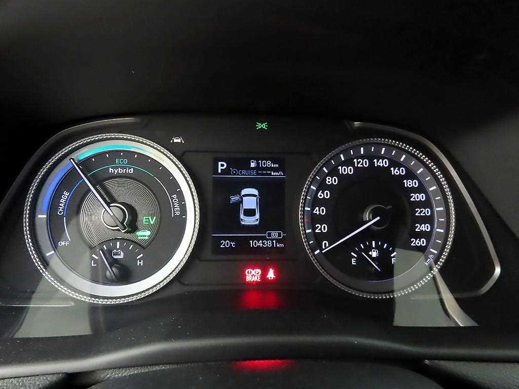 HYUNDAI Sonata - Vista 8
