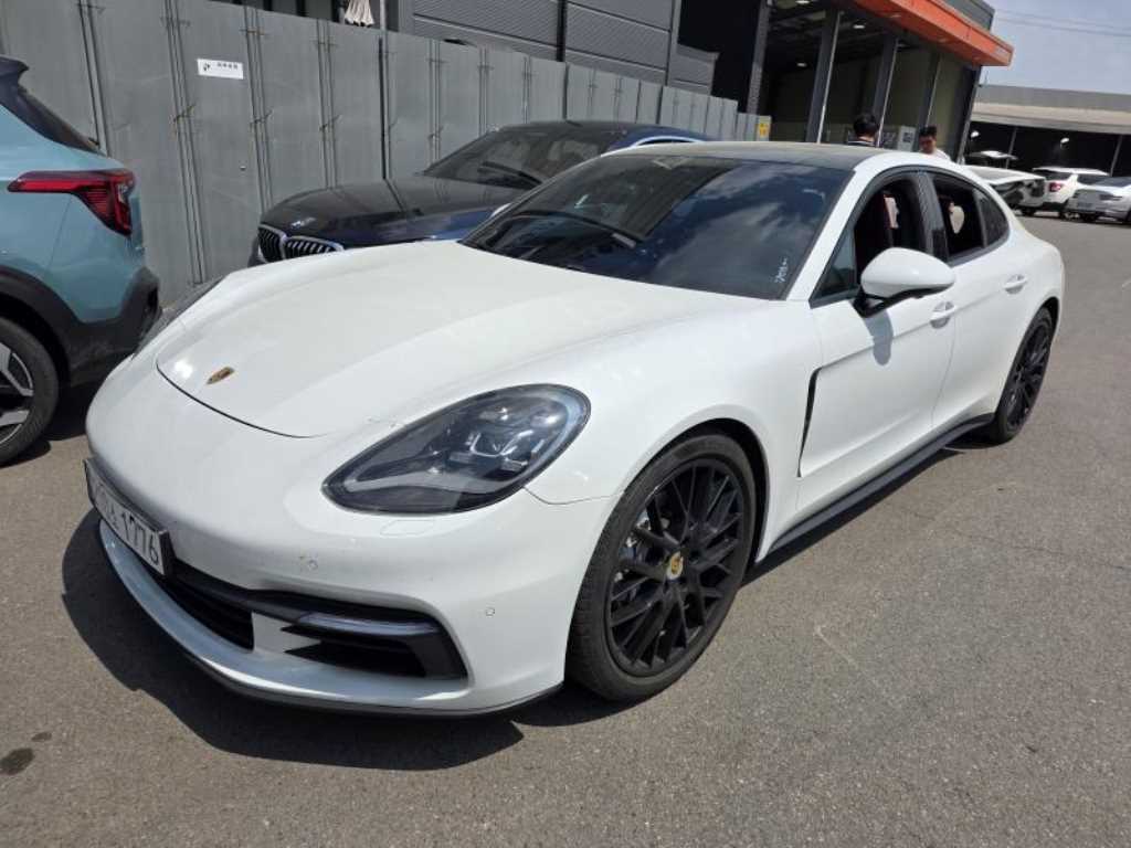 Porsche Panamera - Vista 2