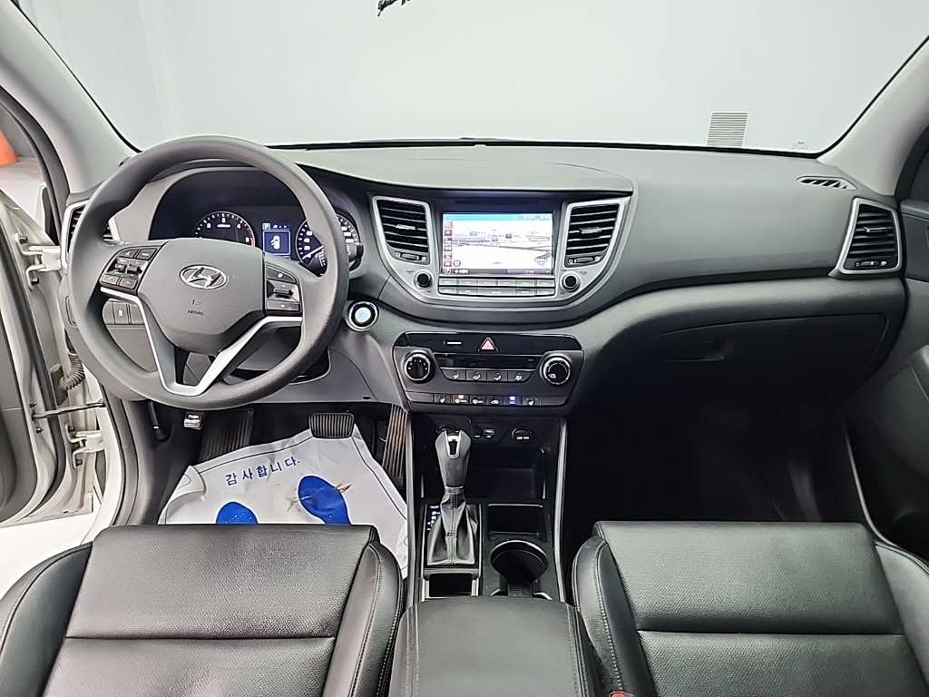 HYUNDAI Tucson - Vista 7