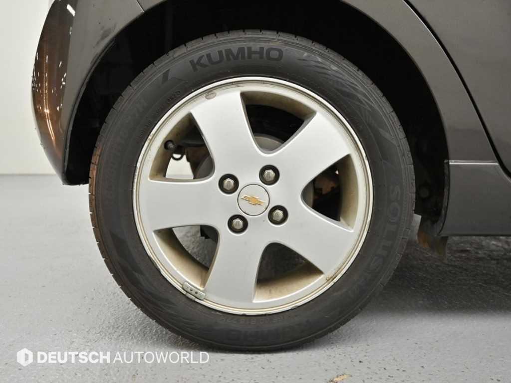 Chevrolet Spark - Vista 5