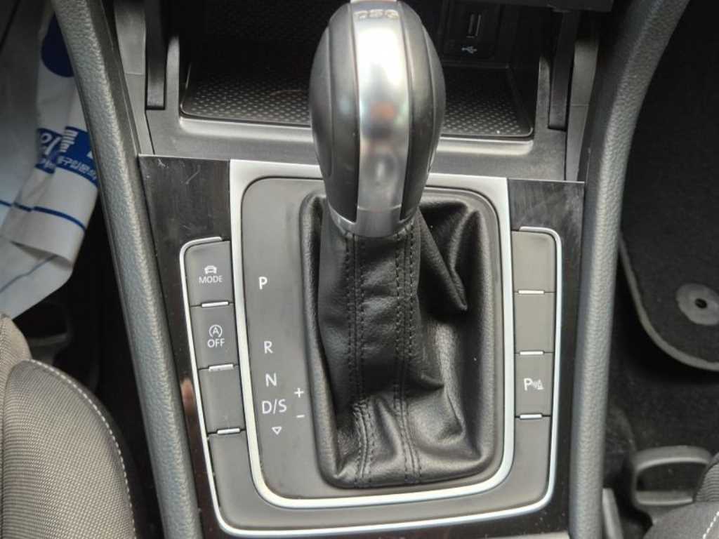 Volkswagen Golf 2013 Negro - Importación desde Corea - HF Imports Iquique - Foto 20