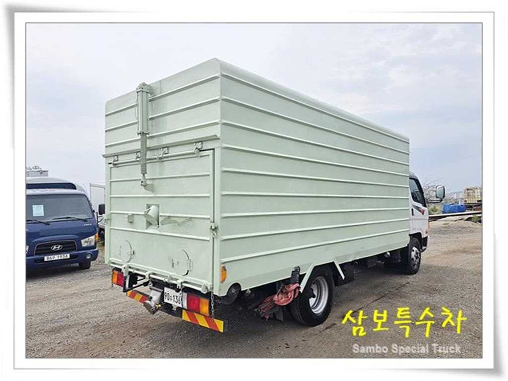 medium and large cargo Special 2013 Blanco - Importación desde Corea - HF Imports Iquique - Foto 16