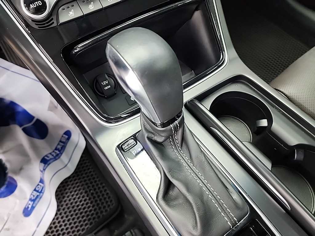 HYUNDAI Grandeur - Vista 8