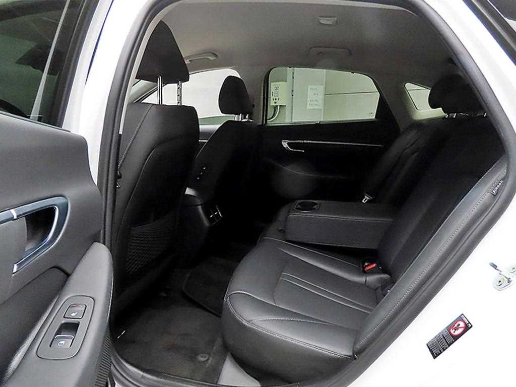 HYUNDAI Sonata - Vista 6