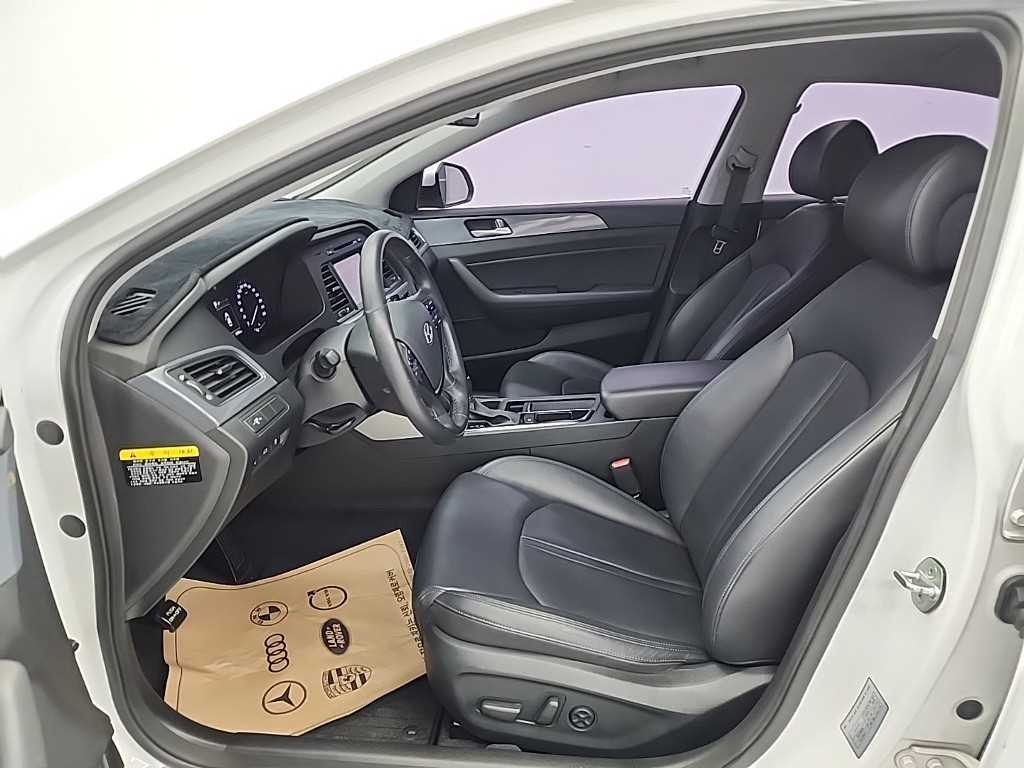 HYUNDAI Sonata - Vista 11