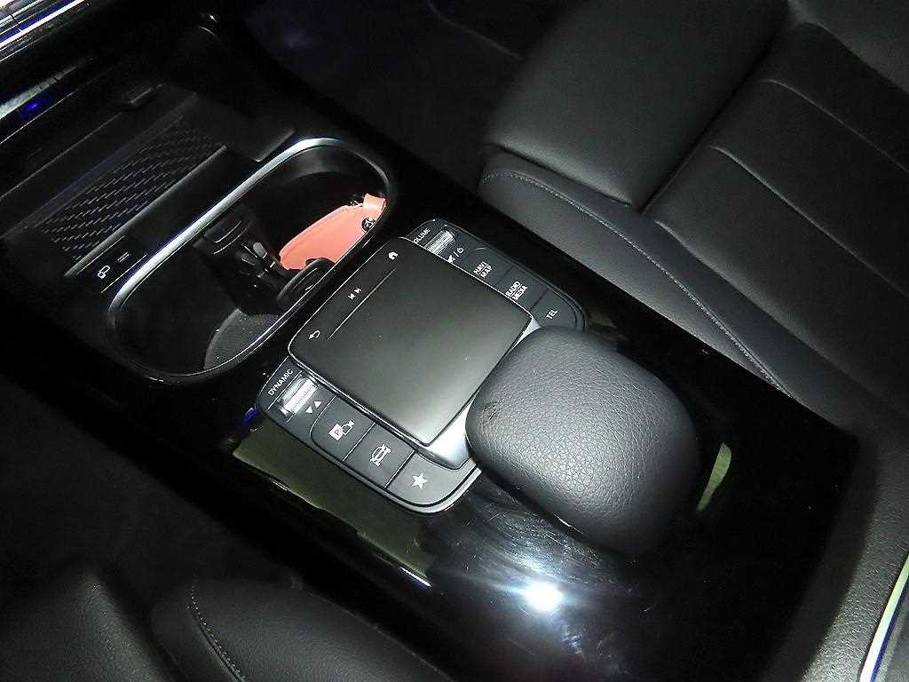 Mercedes Benz A Class 2021 Blanco - Importación desde Corea - HF Imports Iquique - Foto 15
