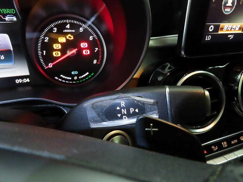 Mercedes Benz GLC Class - Vista 12