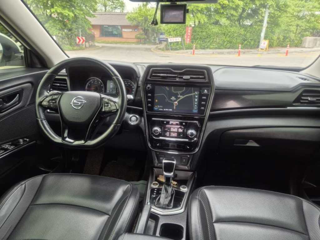 Ssangyong Tivoli - Vista 11