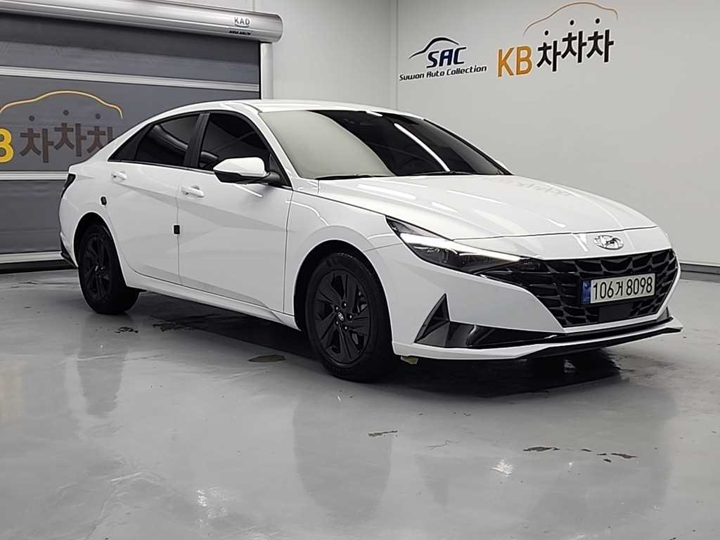 HYUNDAI Avante - Vista 4