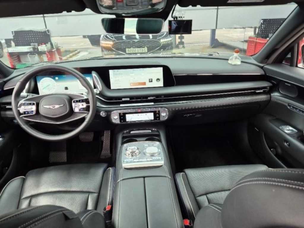 Genesis G90 - Vista 6