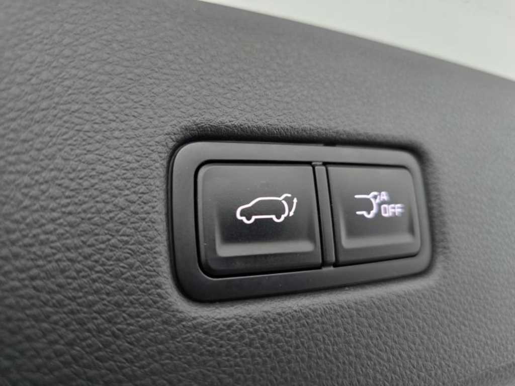 KIA Carnival - Vista 6