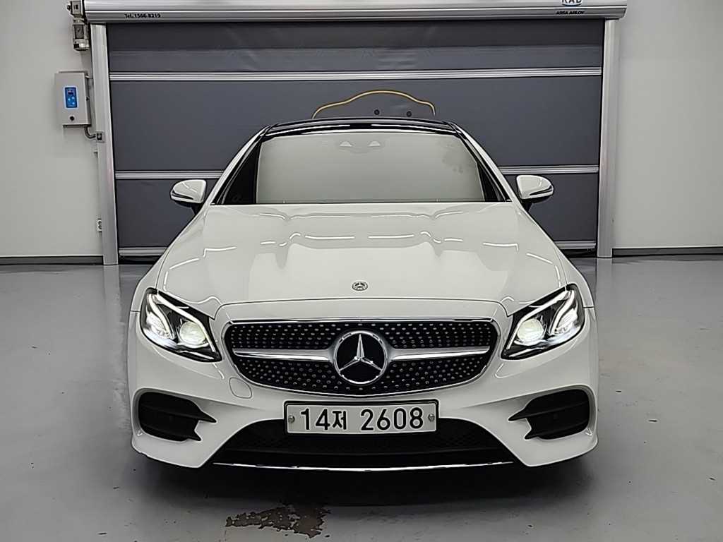 Mercedes Benz E class - Vista 2