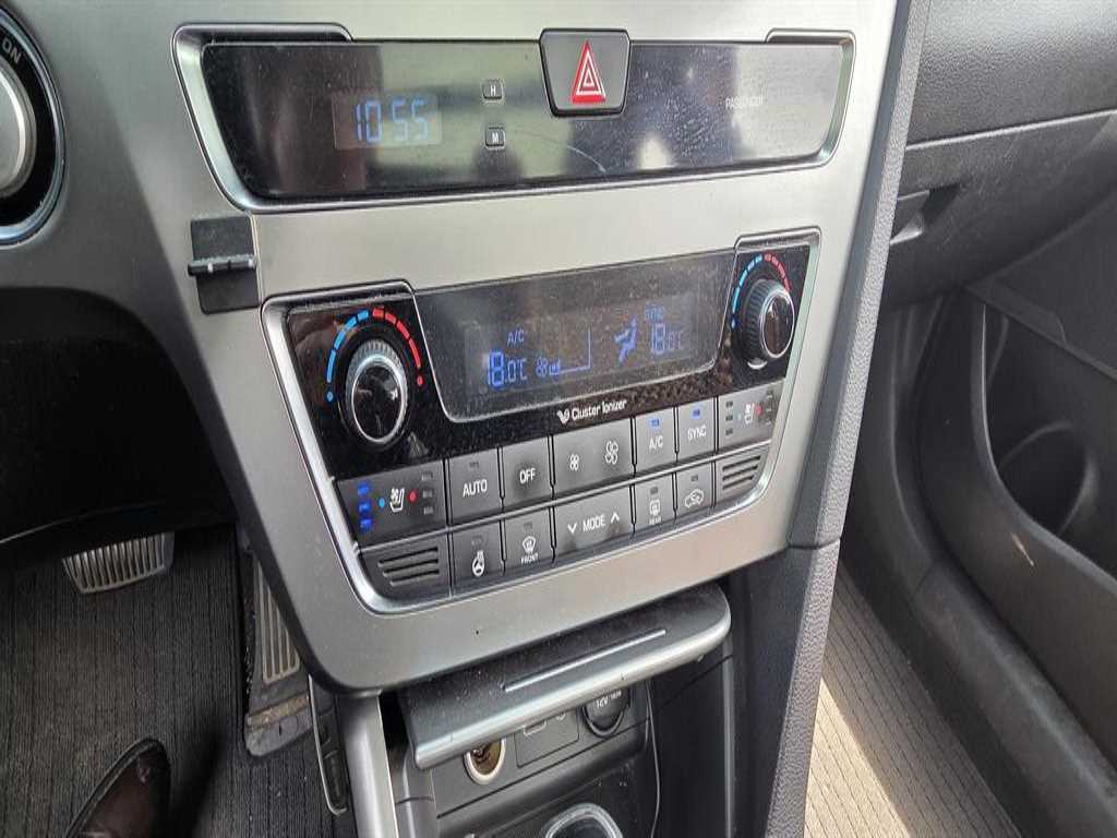 HYUNDAI Sonata - Vista 9