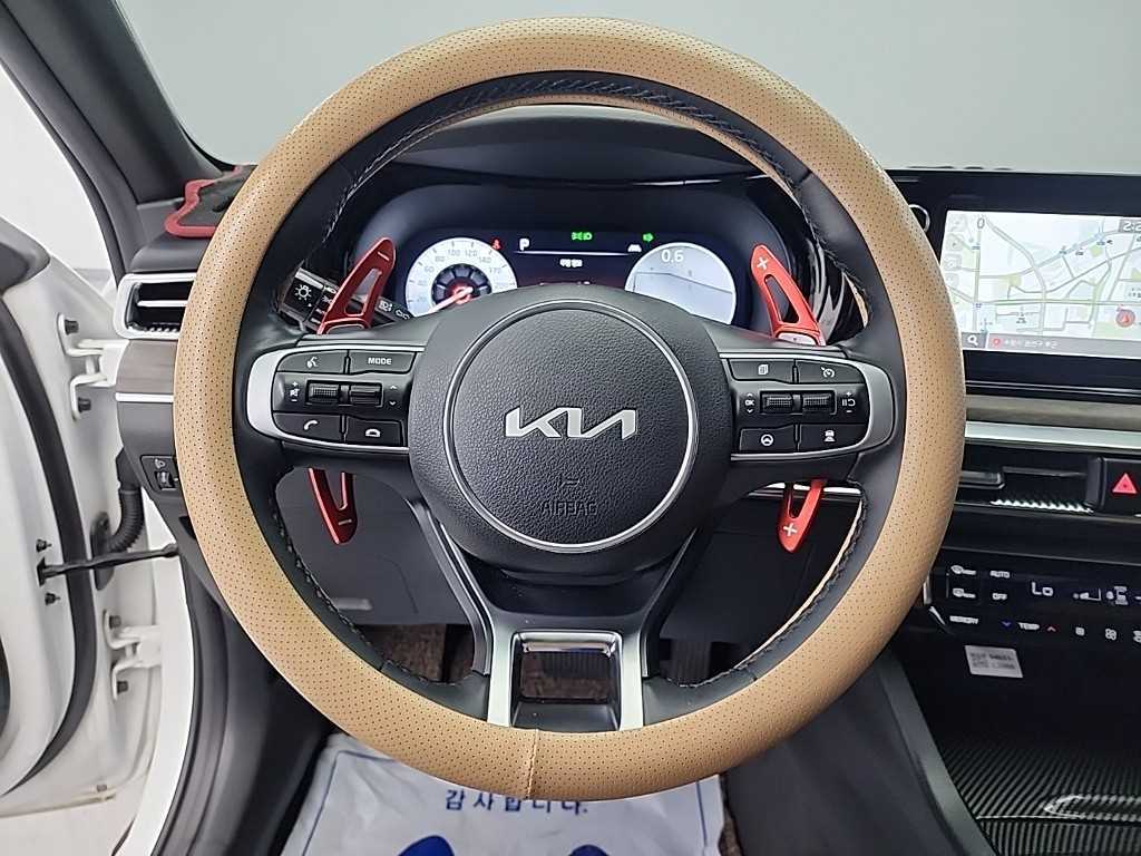KIA K5 - Vista 9