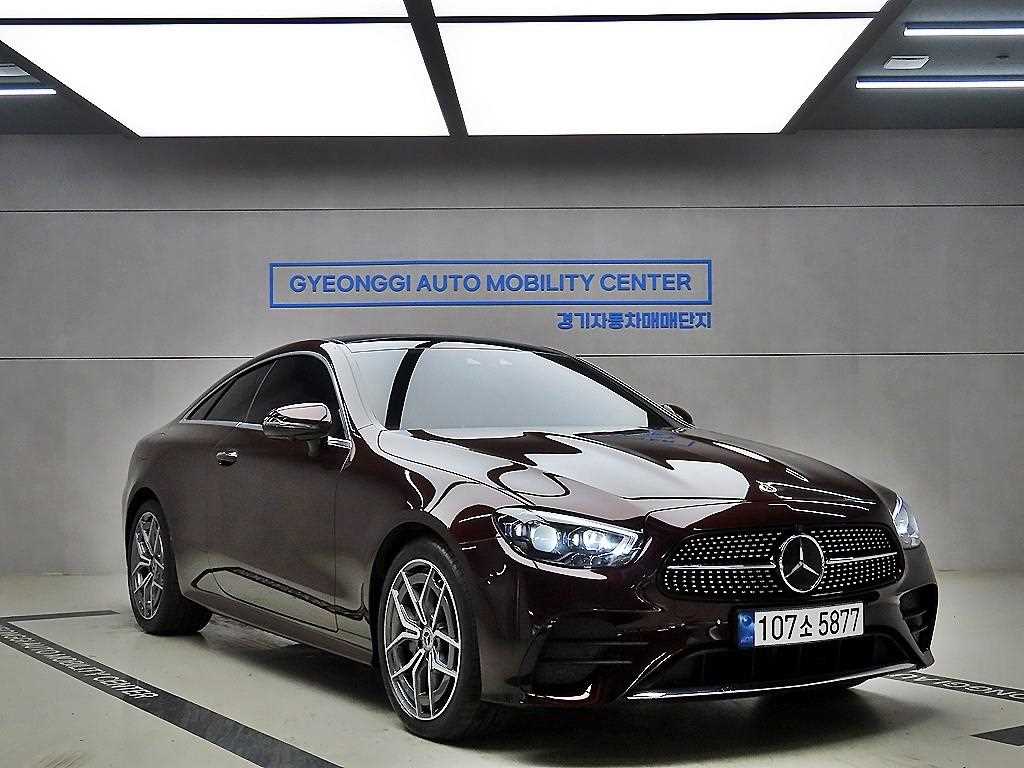 Mercedes Benz E class 2023 Rojo - Importación desde Corea - HF Imports Iquique - Foto 1