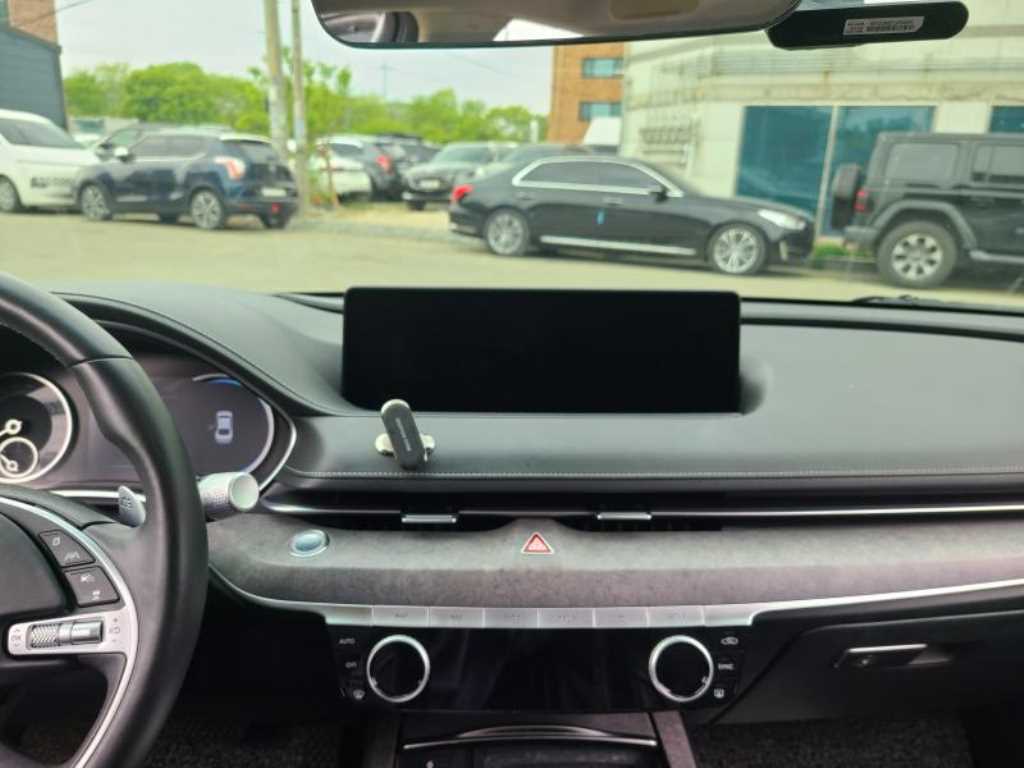 Genesis G80 - Vista 8