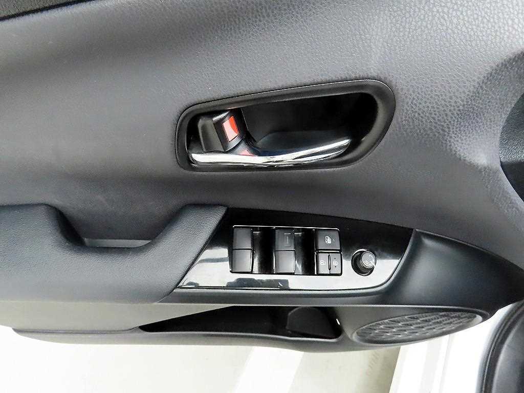 Toyota Prius - Vista 11