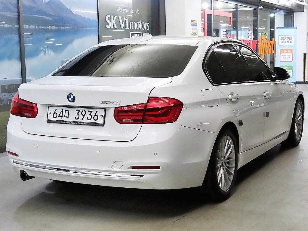 BMW 3 series - Vista 4