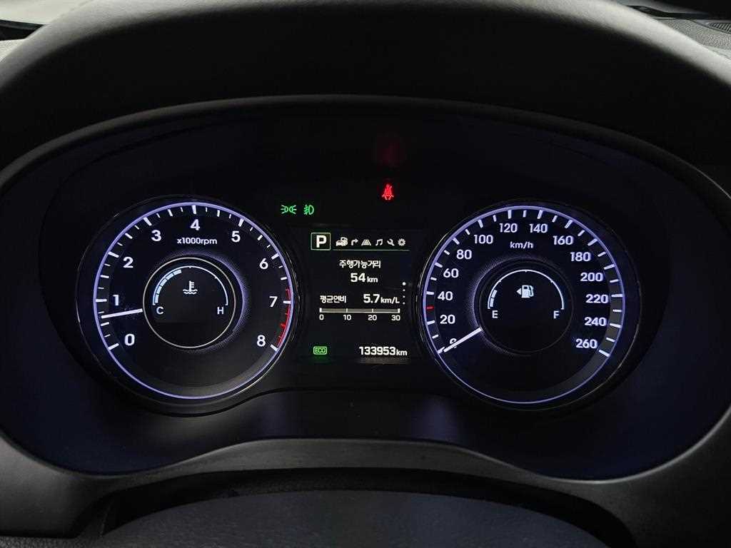 HYUNDAI Aslan - Vista 8