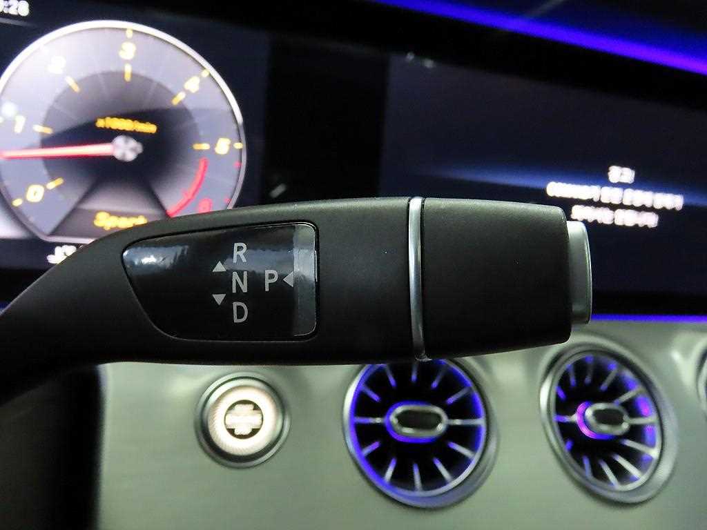Mercedes Benz CLS Class - Vista 12